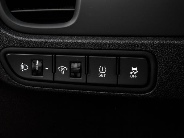 Kia Rio IV с пробегом 2020 года, цена 1 620 000 рублей, 31426 км, хэтчбек, Автокод Объявления