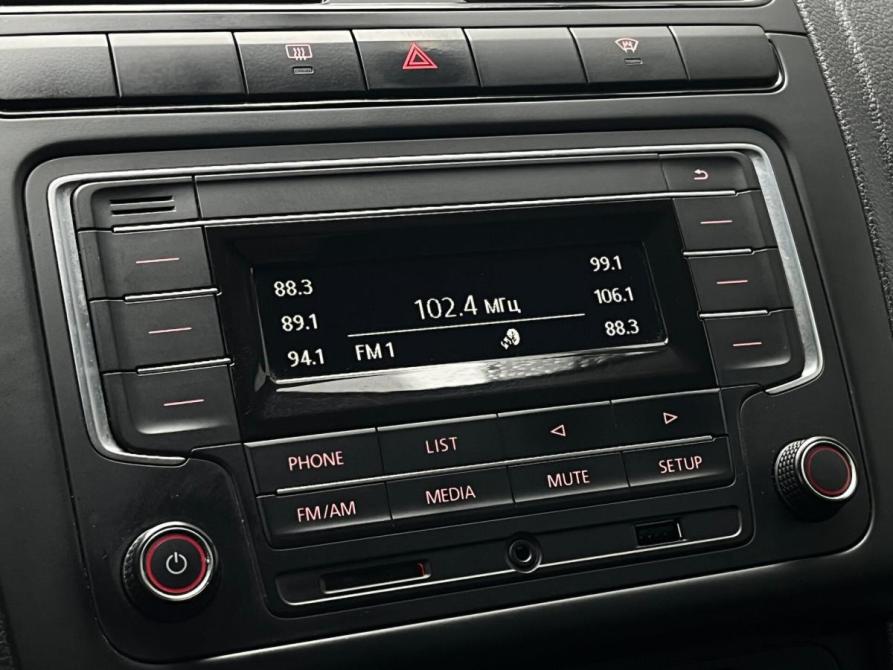 Volkswagen Polo V Рестайлинг Санкт-Петербург  - изображение 17