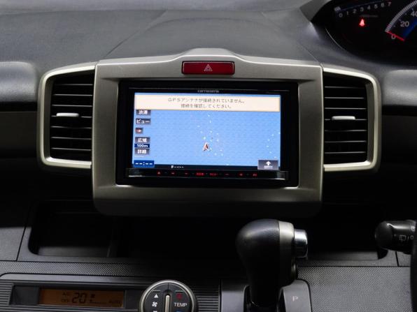 Honda Freed I с пробегом 2010 года, цена 864 000 рублей, 208480 км, компактвэн, Автокод Объявления