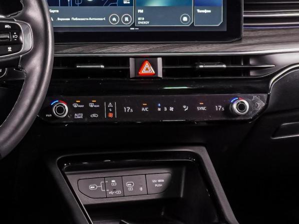 Kia K5 III Рестайлинг с пробегом 2024 года, цена 4 719 000 рублей, 31111 км, седан, Автокод Объявления