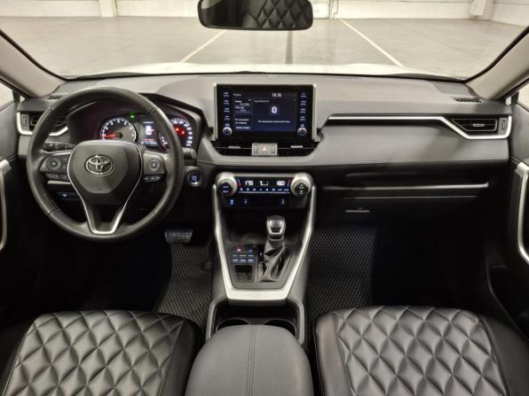 Toyota RAV4 V (XA50) с пробегом 2020 года, цена 3 230 000 рублей, 52544 км, внедорожник, Автокод Объявления