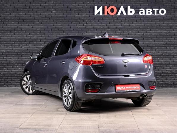 Kia Ceed II Рестайлинг с пробегом 2018 года, цена 1 405 000 рублей, 95095 км, хэтчбек, Автокод Объявления