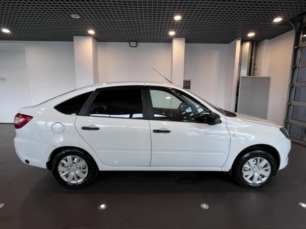 Lada (ВАЗ) Granta I Рестайлинг с пробегом 2020 года, цена 766 000 рублей, 54909 км, лифтбек, Автокод Объявления