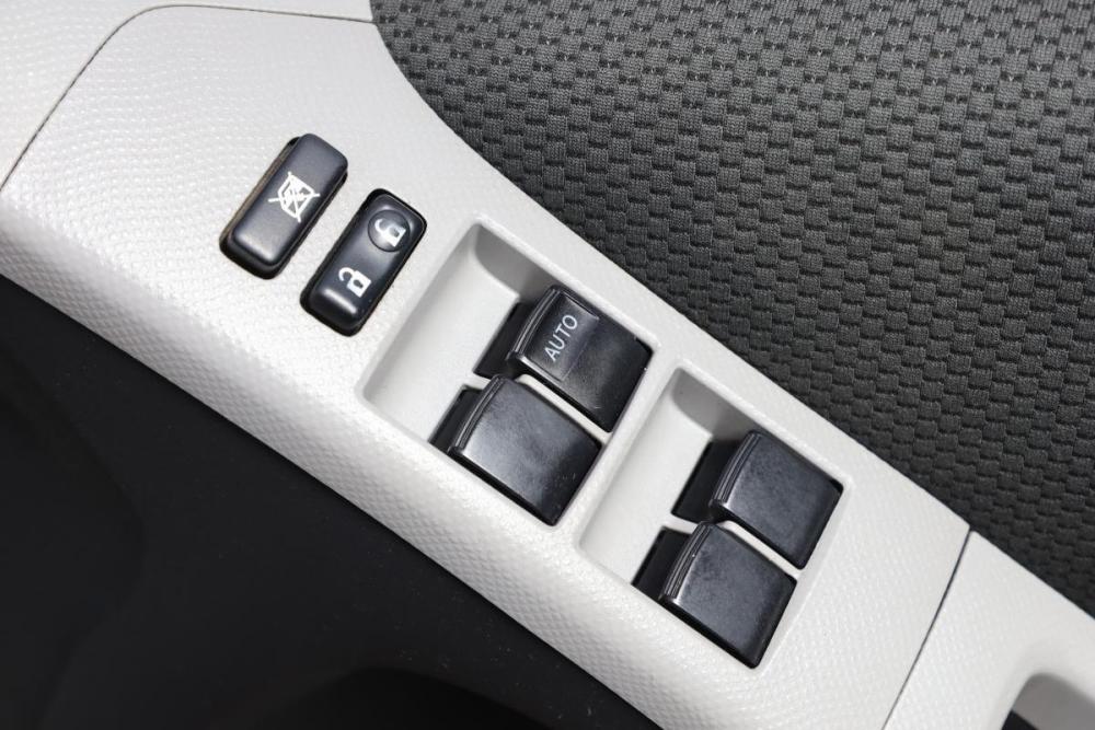 Toyota Vitz II (XP90) Новосибирск  - изображение 8