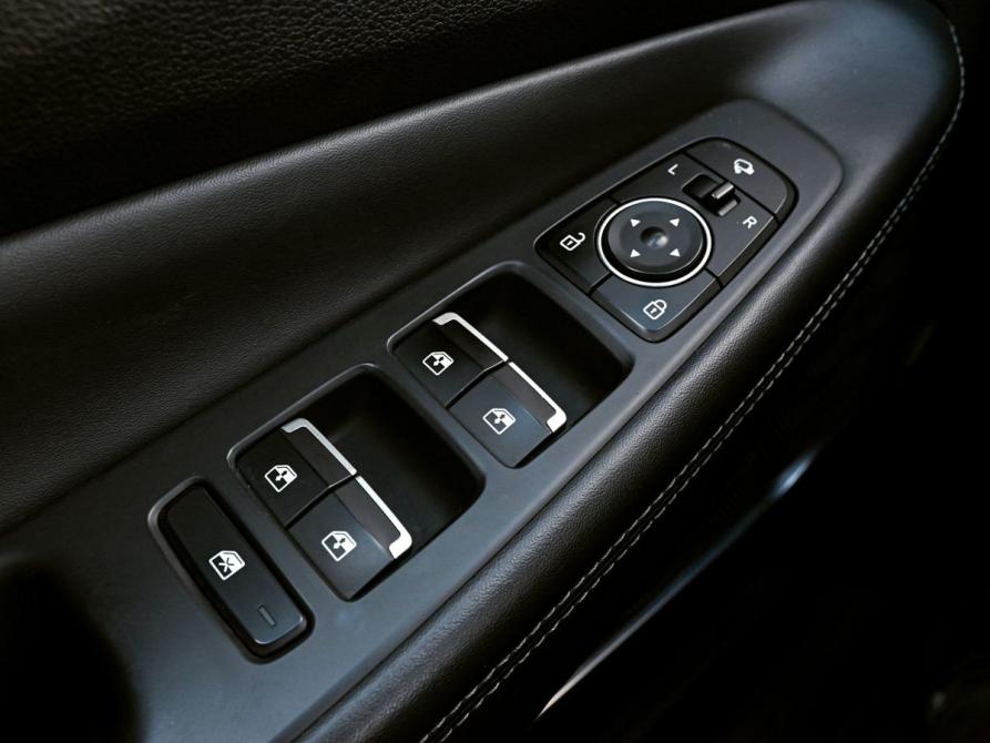 Hyundai Santa Fe IV Рестайлинг Екатеринбург  - изображение 17
