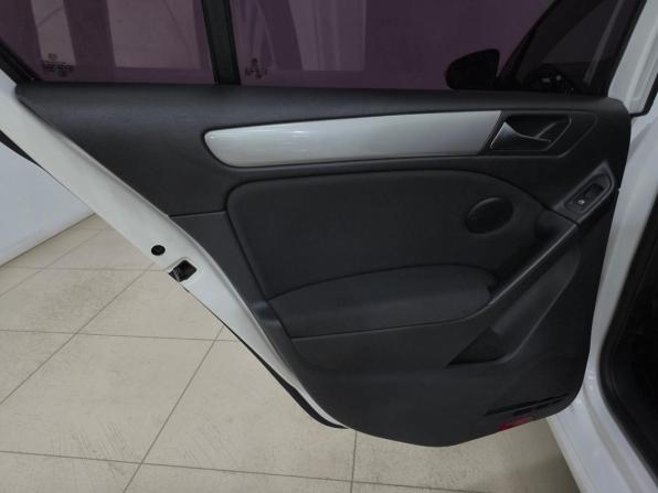 Volkswagen Golf VI с пробегом 2012 года, цена 915 000 рублей, 156580 км, хэтчбек, Автокод Объявления