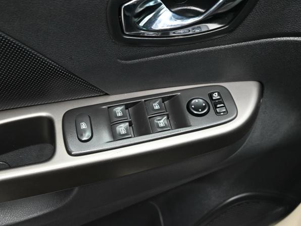Renault Kaptur I с пробегом 2019 года, цена 1 740 000 рублей, 137134 км, внедорожник, Автокод Объявления