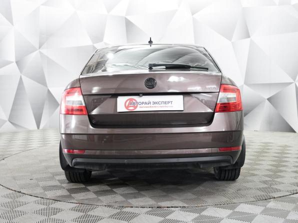 Skoda Octavia III (A7) Рестайлинг с пробегом 2018 года, цена 1 818 000 рублей, 142331 км, лифтбек, Автокод Объявления