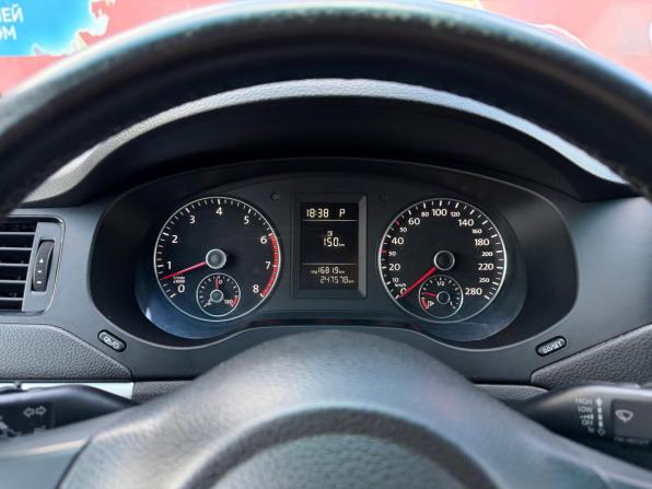 Volkswagen Jetta VI с пробегом 2013 года, цена 890 000 рублей, 247554 км, седан, Автокод Объявления