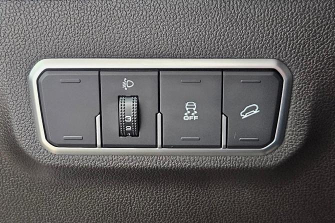 Haval M6 II с пробегом 2023 года, цена 1 599 000 рублей, 90000 км, внедорожник, Автокод Объявления