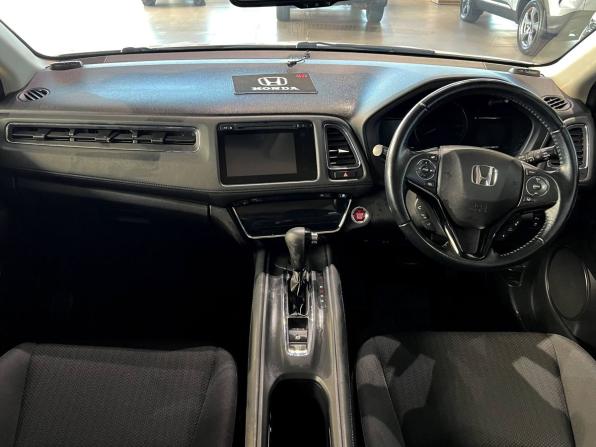 Honda Vezel I с пробегом 2017 года, цена 1 680 000 рублей, 161500 км, внедорожник, Автокод Объявления