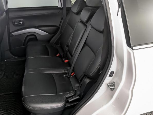 Mitsubishi Outlander II Рестайлинг с пробегом 2011 года, цена 1 420 000 рублей, 202648 км, внедорожник, Автокод Объявления