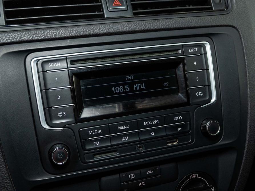 Volkswagen Jetta VI Рестайлинг Казань  - изображение 10