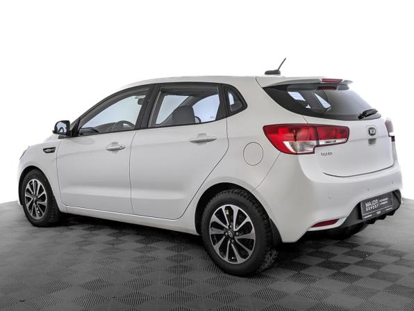 Kia Rio III Рестайлинг с пробегом 2017 года, цена 1 320 000 рублей, 69162 км, хэтчбек, Автокод Объявления