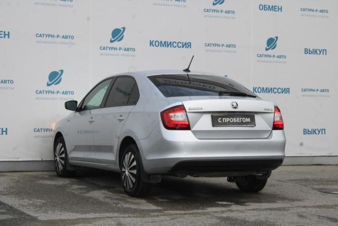 Skoda Rapid I Рестайлинг с пробегом 2019 года, цена 1 350 000 рублей, 80000 км, лифтбек, Автокод Объявления