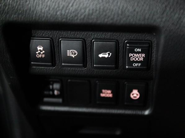 Nissan Pathfinder IV с пробегом 2015 года, цена 2 000 000 рублей, 162720 км, внедорожник, Автокод Объявления