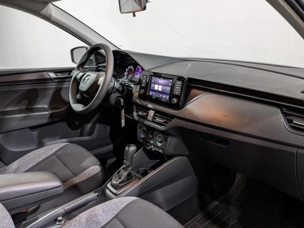 Skoda Rapid II с пробегом 2021 года, цена 1 555 000 рублей, 72188 км, лифтбек, Автокод Объявления