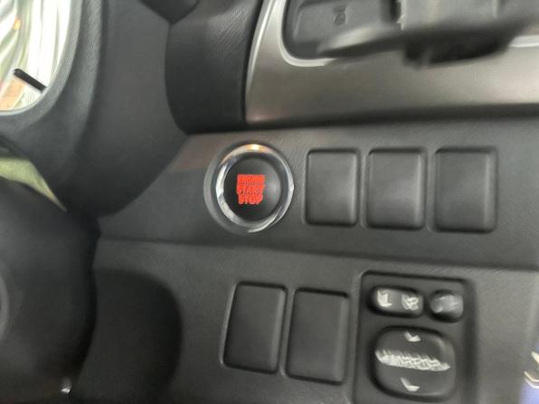 Toyota Ractis II с пробегом 2011 года, цена 879 000 рублей, 107000 км, хэтчбек, Автокод Объявления