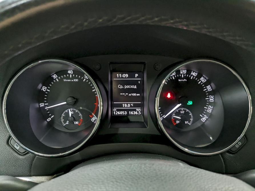 Skoda Yeti I Рестайлинг Москва  - изображение 25