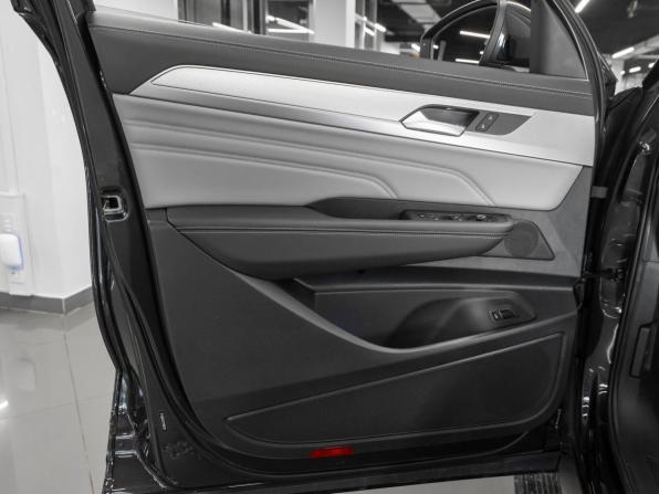 Volkswagen Tavendor I с пробегом 2026 года, цена 6 000 000 рублей, 25 км, внедорожник, Автокод Объявления