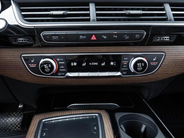 Audi Q7 II (4M) с пробегом 2018 года, цена 3 749 000 рублей, 225800 км, внедорожник, Автокод Объявления