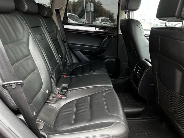 Volkswagen Touareg II с пробегом 2011 года, цена 1 790 000 рублей, 255701 км, внедорожник, Автокод Объявления