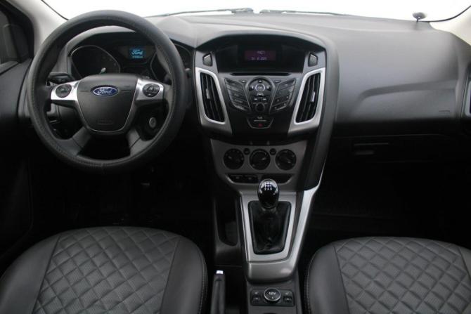 Ford Focus III с пробегом 2012 года, цена 615 000 рублей, 172000 км, седан, Автокод Объявления