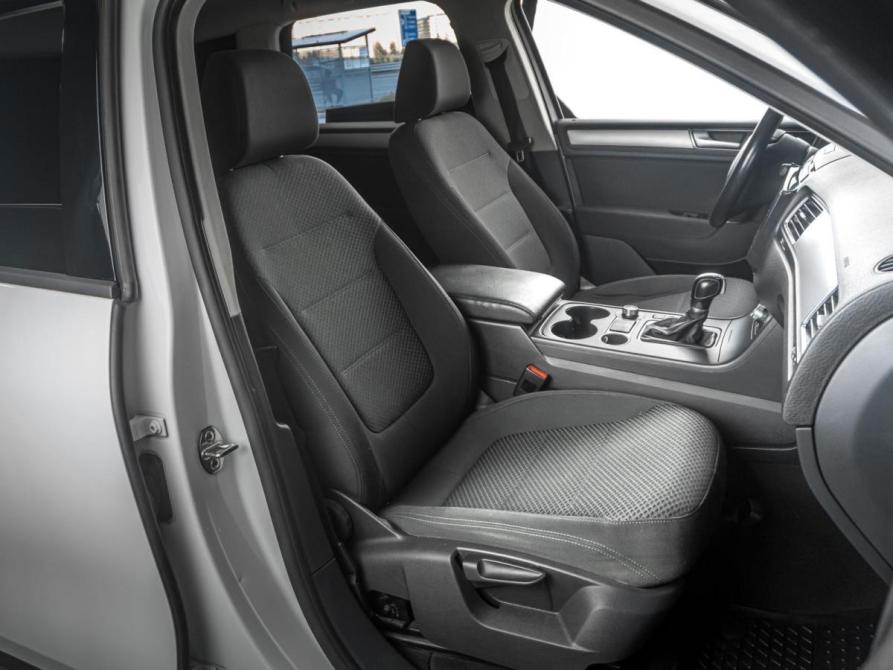 Volkswagen Touareg II Рестайлинг Тюмень  - изображение 8