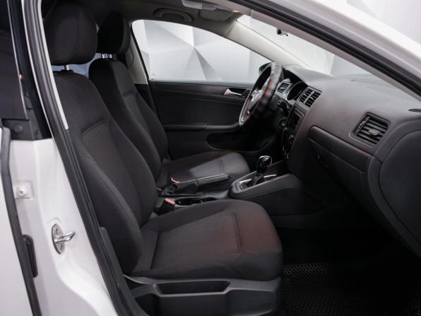 Volkswagen Jetta VI Рестайлинг с пробегом 2015 года, цена 977 000 рублей, 205000 км, седан, Автокод Объявления