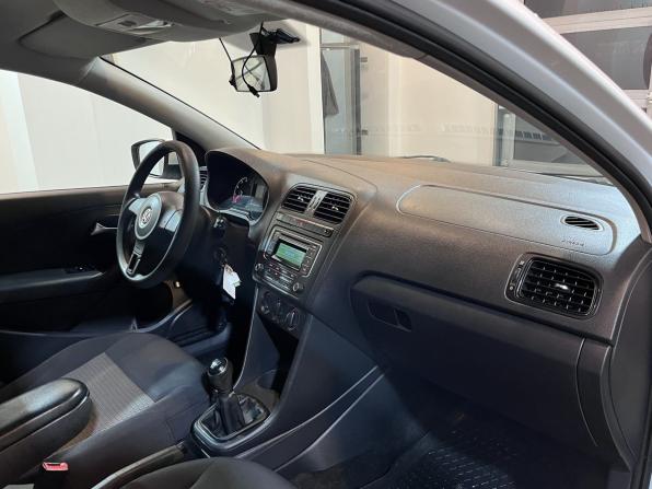 Volkswagen Polo V с пробегом 2014 года, цена 700 000 рублей, 232182 км, седан, Автокод Объявления