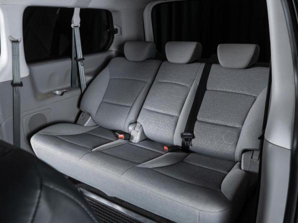 Hyundai H-1 II Рестайлинг с пробегом 2018 года, цена 2 699 000 рублей, 120312 км, минивэн, Автокод Объявления