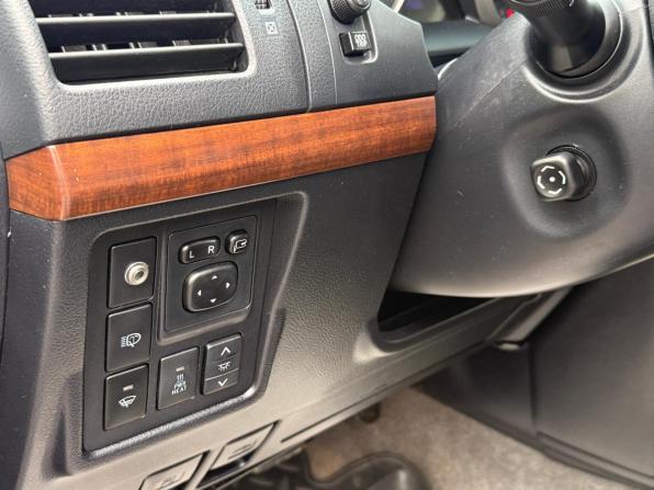Toyota Land Cruiser Prado 150 Series с пробегом 2009 года, цена 2 399 000 рублей, 328000 км, внедорожник, Автокод Объявления