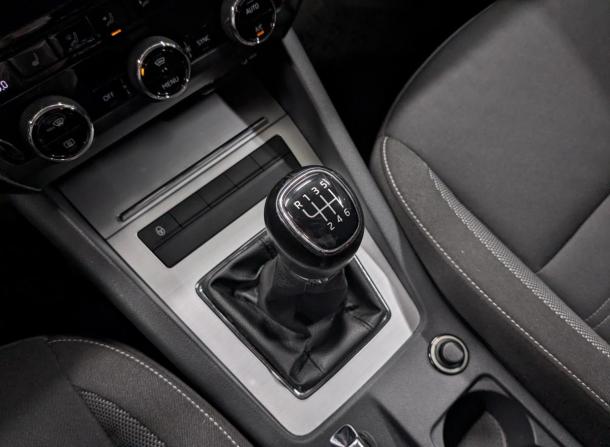 Skoda Octavia III (A7) Рестайлинг с пробегом 2017 года, цена 1 650 000 рублей, 97857 км, лифтбек, Автокод Объявления