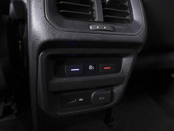 Volkswagen Tiguan II с пробегом 2020 года, цена 3 090 000 рублей, 104929 км, внедорожник, Автокод Объявления