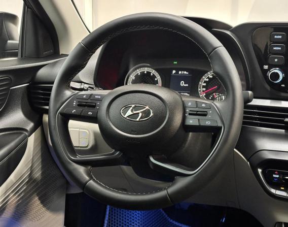 Hyundai Bayon I с пробегом 2023 года, цена 2 149 000 рублей, 13103 км, внедорожник, Автокод Объявления