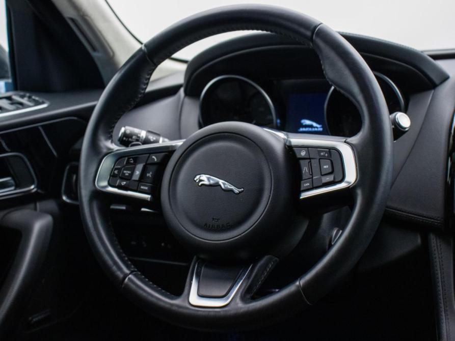 Jaguar F-Pace I Москва  - изображение 16