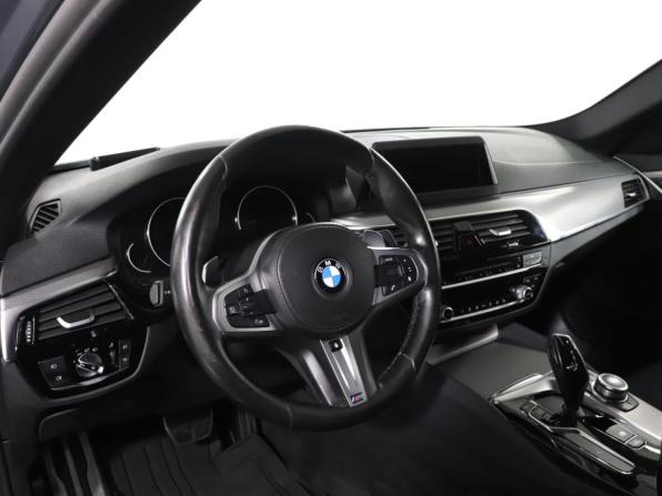 BMW 5 серии VII (G30/G31/G38) с пробегом 2018 года, цена 2 999 000 рублей, 178000 км, седан, Автокод Объявления