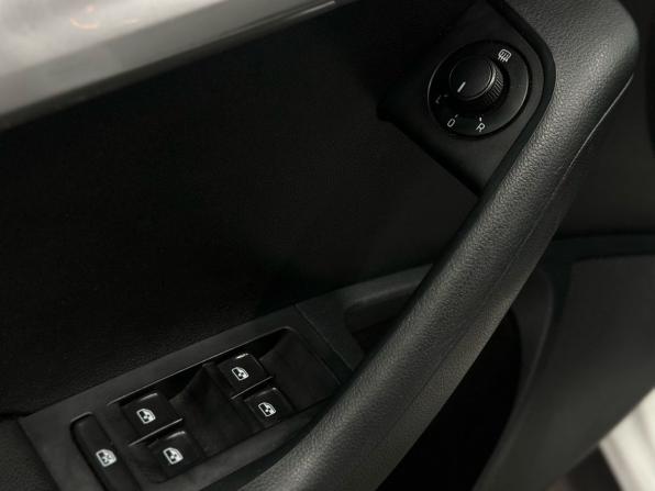 Skoda Octavia III (A7) Рестайлинг с пробегом 2018 года, цена 1 319 900 рублей, 187726 км, лифтбек, Автокод Объявления