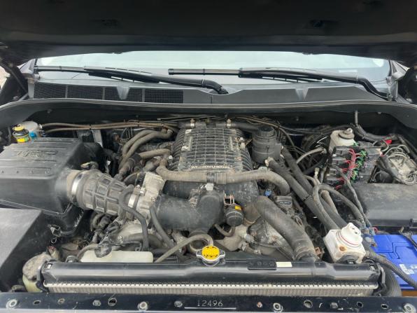 Toyota Tundra II Рестайлинг с пробегом 2015 года, цена 7 899 000 рублей, 77164 км, offers.body_type.unknown, Автокод Объявления
