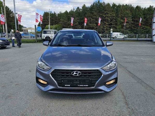 Hyundai Solaris II с пробегом 2017 года, цена 1 299 995 рублей, 121735 км, седан, Автокод Объявления