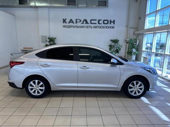 Hyundai Solaris II Рестайлинг с пробегом 2021 года, цена 1 689 000 рублей, 49475 км, седан, Автокод Объявления
