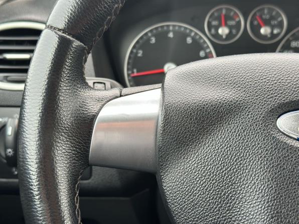 Ford Focus II с пробегом 2006 года, цена 490 000 рублей, 244000 км, хэтчбек, Автокод Объявления