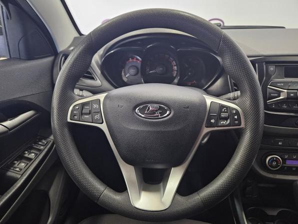 Lada (ВАЗ) Vesta I с пробегом 2019 года, цена 881 000 рублей, 117032 км, седан, Автокод Объявления