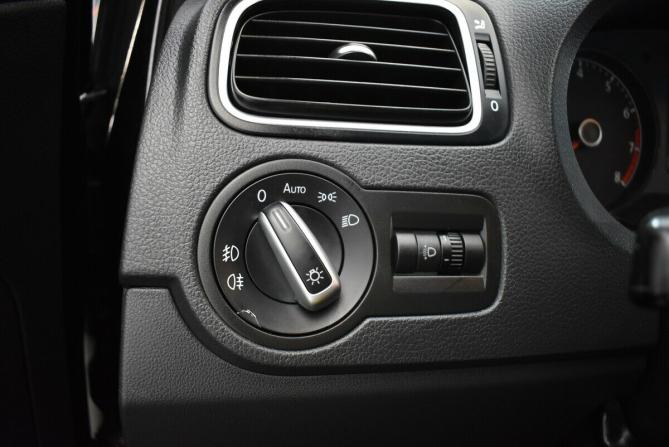 Volkswagen Polo V Рестайлинг с пробегом 2017 года, цена 1 220 000 рублей, 85410 км, седан, Автокод Объявления