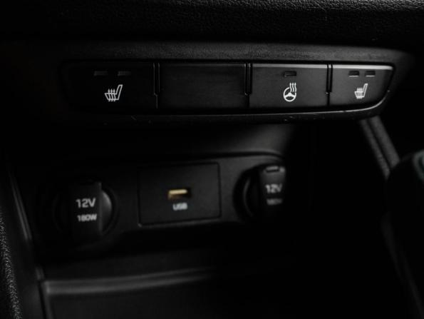 Hyundai Solaris II Рестайлинг с пробегом 2021 года, цена 1 699 000 рублей, 36575 км, седан, Автокод Объявления