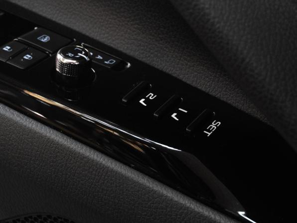 Toyota Camry VIII (XV70) с пробегом 2019 года, цена 3 249 000 рублей, 90237 км, седан, Автокод Объявления