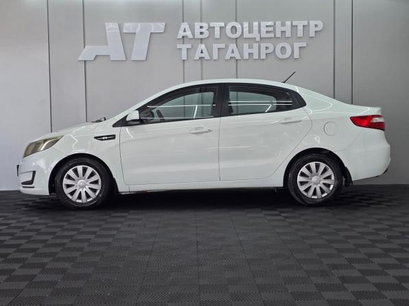 Kia Rio III с пробегом 2013 года, цена 899 000 рублей, 157300 км, седан, Автокод Объявления