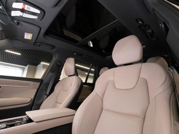 Volvo XC90 II Рестайлинг 2 с пробегом 2025 года, цена 9 750 000 рублей, 11 км, внедорожник, Автокод Объявления