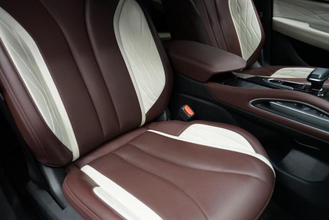 Geely Monjaro I с пробегом 2024 года, цена 3 290 000 рублей, 50821 км, внедорожник, Автокод Объявления