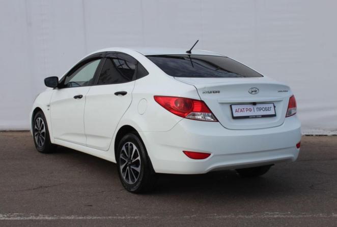 Hyundai Solaris I с пробегом 2014 года, цена 640 000 рублей, 211007 км, седан, Автокод Объявления